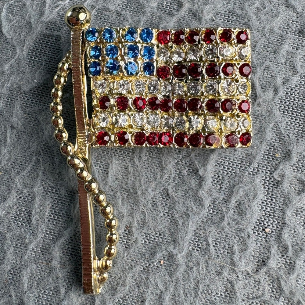 Vintage Gold Tone Rhinestone American Flag Brooch Patriotic Pin Red White Blue